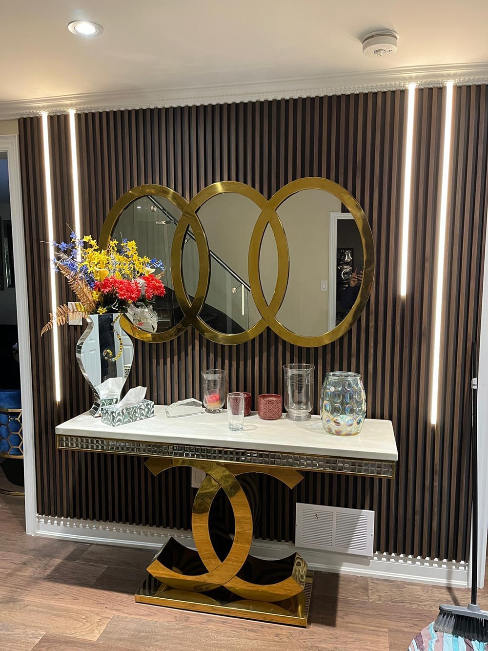 gallery257